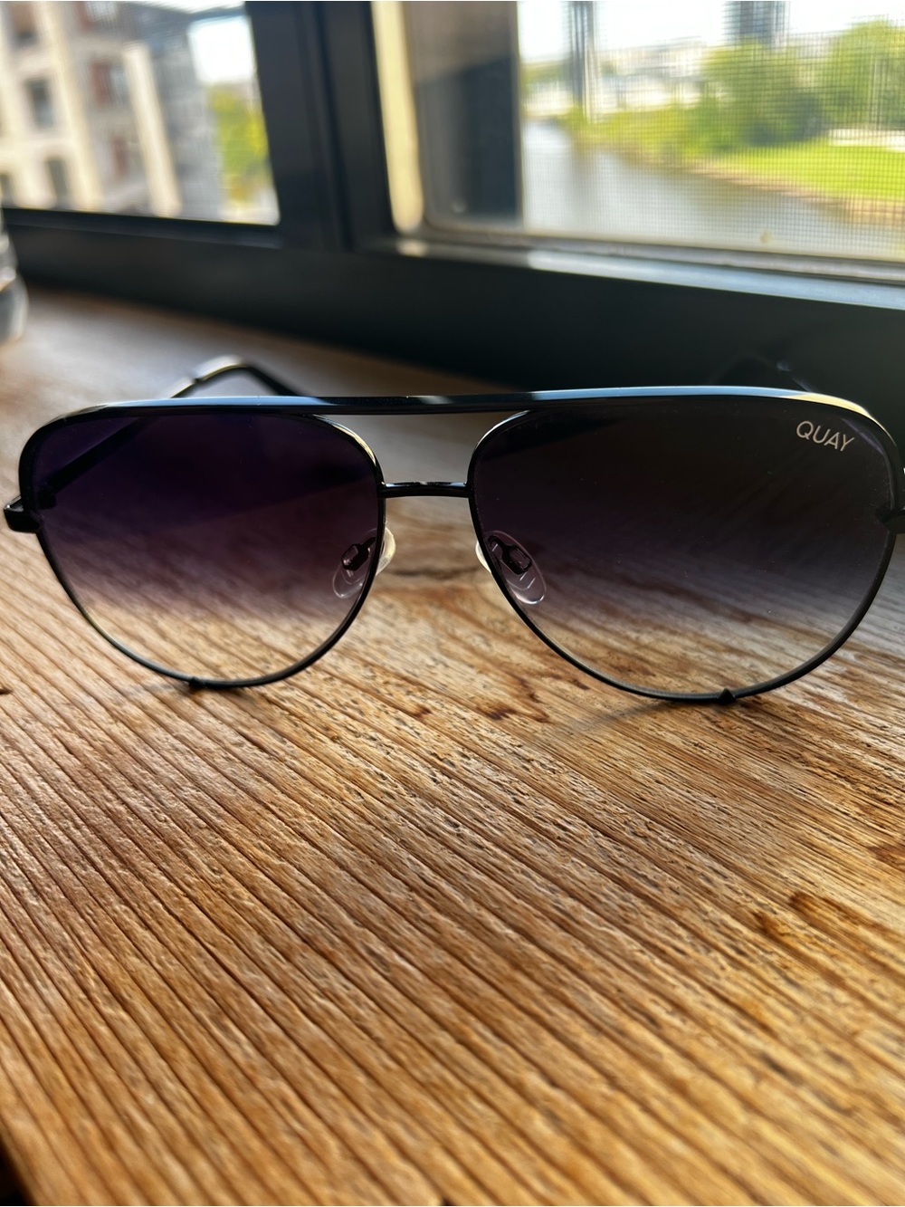 Quay Australia Black Aviator Sunglasses with Gradient Lenses